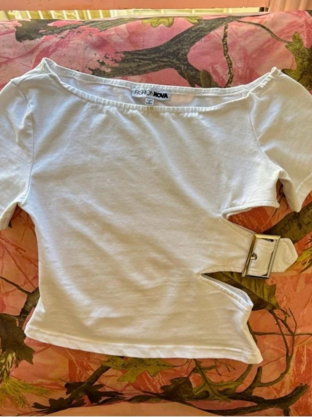 White Cutout Buckle Crop Top - White - Picture 7 of 8